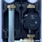 Grupa pompowa grzewcza DN25 z termostatycznym zaworem mieszającym M2 FIX3 (20-45 °C) - GW 1", (do rozdzielaczy DN25), Pompa GRUNDFOS  UPM3 AUTO 25-70 - obrazek 3
